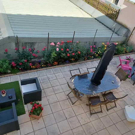 L'iseran, Et Garage Pour Motos Et Velos, Gare A 800m Apartment Fourneaux (Savoie)